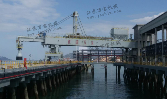 環(huán)保型擺動式裝船機 環(huán)保型擺動式裝船機